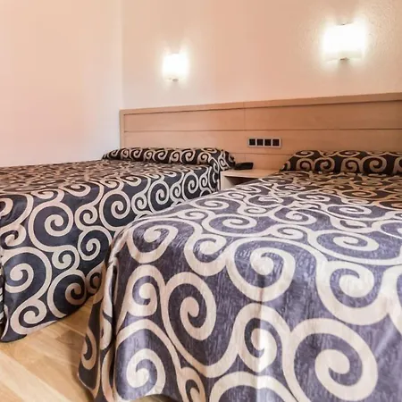 Отель Tossa Center 4*