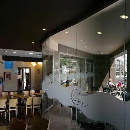Tossa Center