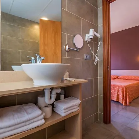 Hotel Tossa Center 4*