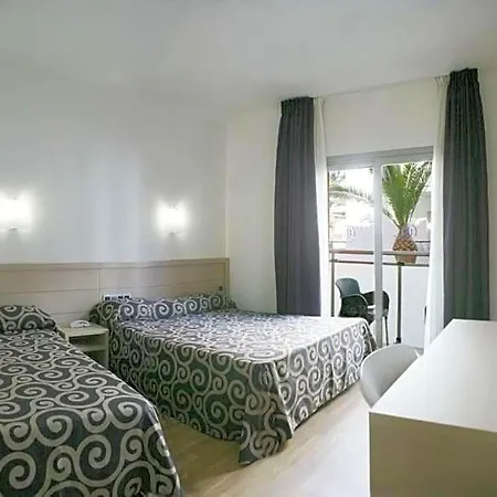 فندق Tossa Center 4*