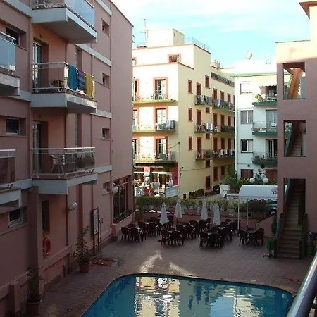 Tossa Center 4*