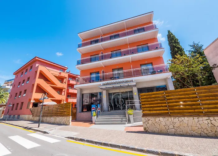 מלון Tossa Center