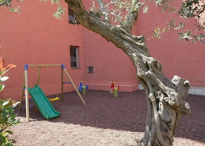 Tossa Center 4* טוסה דה מאר